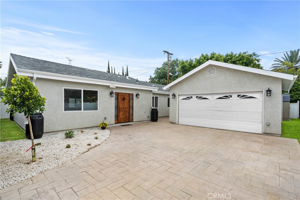 A property available for rent at 11018 Burnet Avenue, Mission Hills (San Fernando), CA 91345.