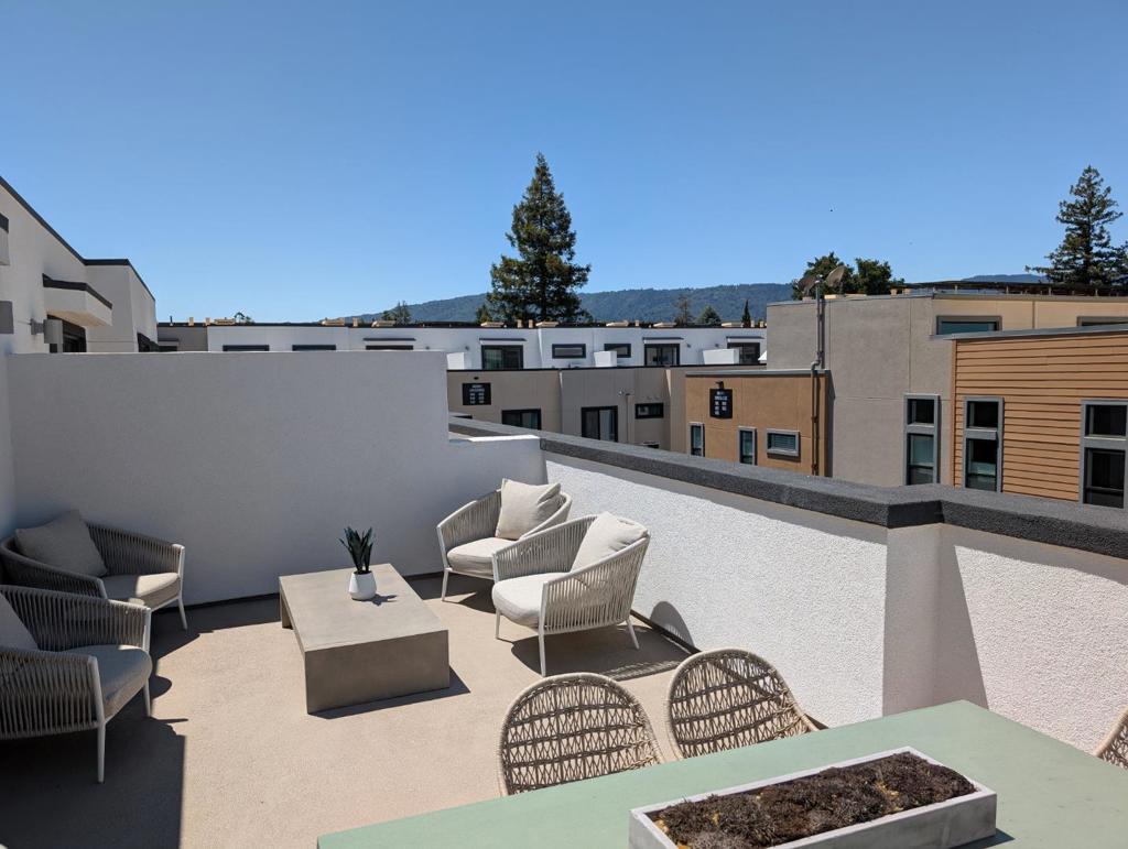 A property available for sale at 10740 Elm Circle 87-17 Plan 2, Saratoga, CA 95070.