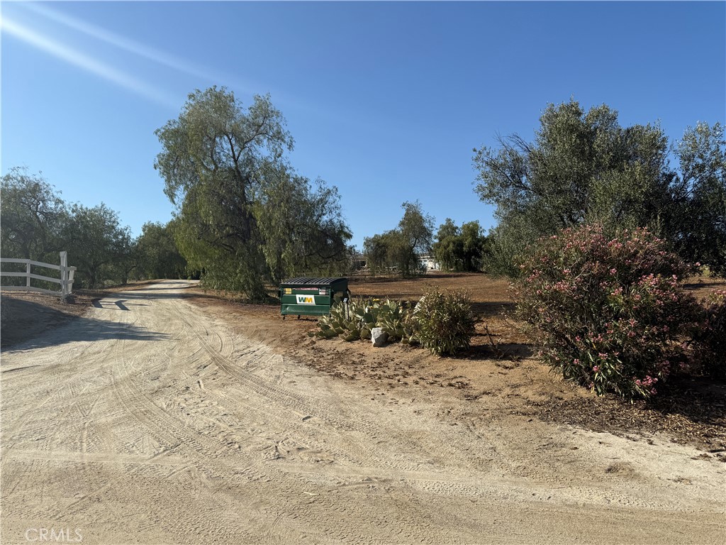 A property available for sale at 43690 Horn Toad Road, Aguanga, CA 92536.