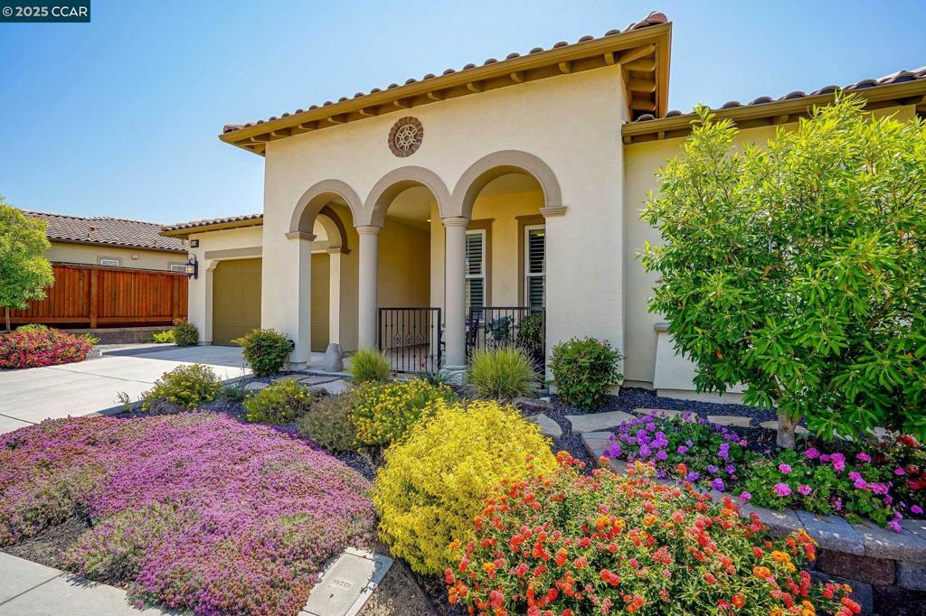 A property available for sale at 2118 Solera St, Brentwood, CA 94513-6482.