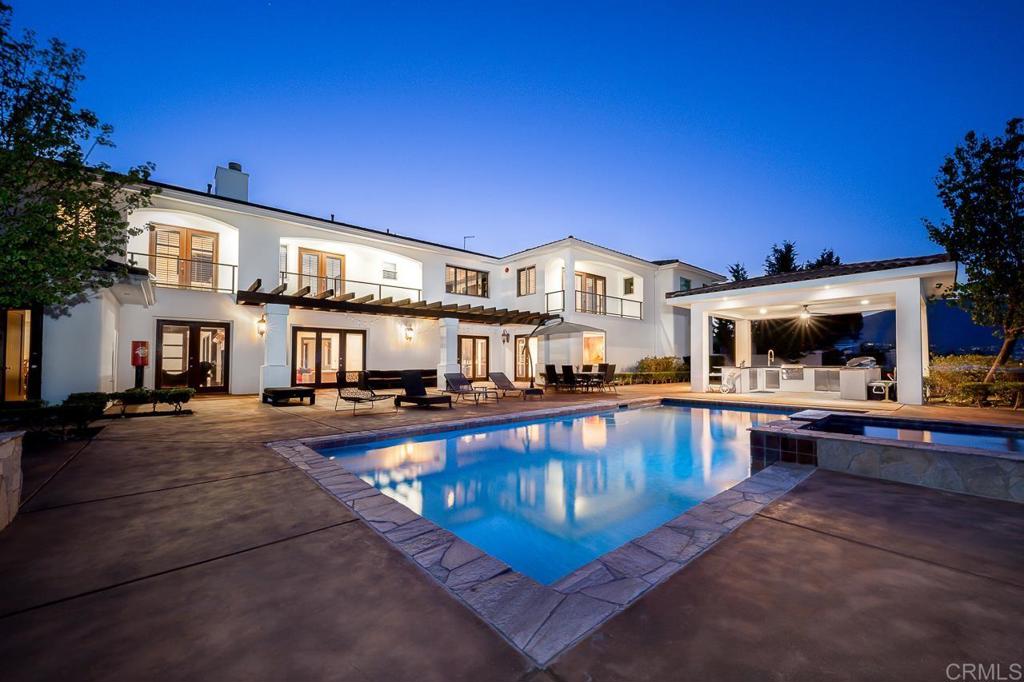 A property available for sale at 2910 Gate Thirteen Place, Chula Vista, CA 91914.