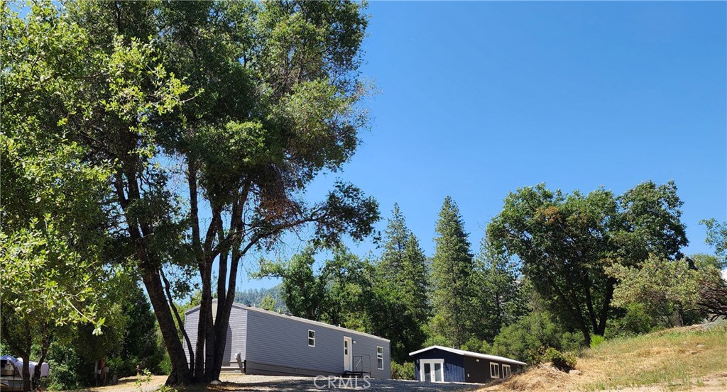 A property available for sale at 55062 Oak Crest Court, Wishon, CA 93669.