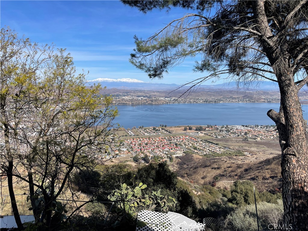 A property available for sale at 31805 Ortega, Lake Elsinore, CA 92530.