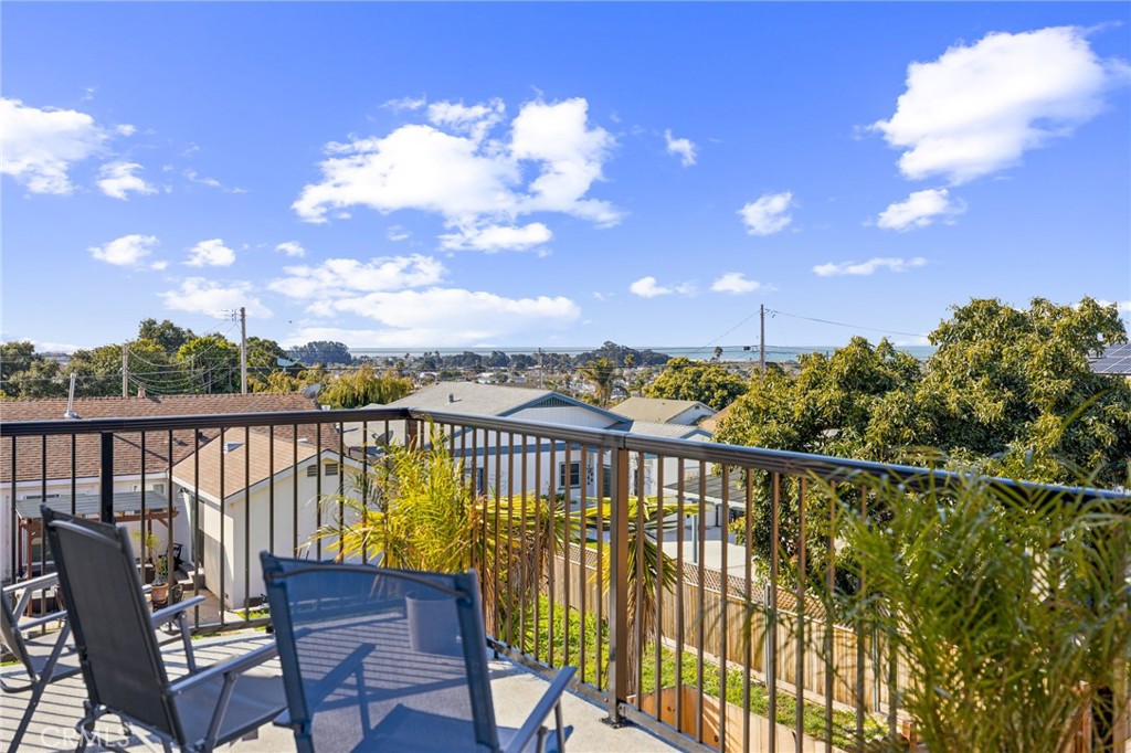 A property available for sale at 453 N 13th Street, Grover Beach, CA 93433.