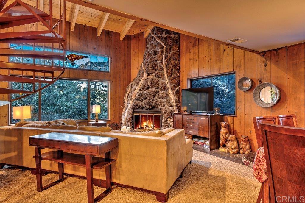 A property available for sale at 53580 Jeffery Pine Road, Idyllwild, CA 92549.