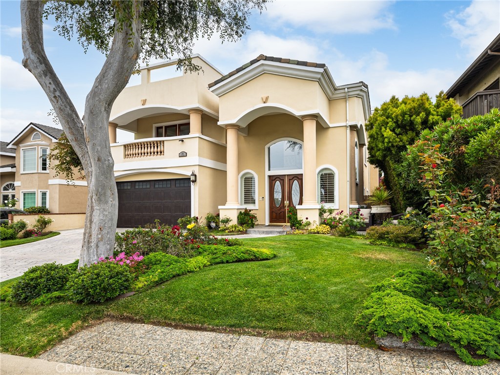 A property available for sale at 120 Via Alameda, Redondo Beach, CA 90277.