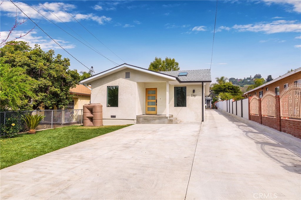 A property available for rent at 2361 Moss Avenue 3/4, Glassell Park, CA 90065.