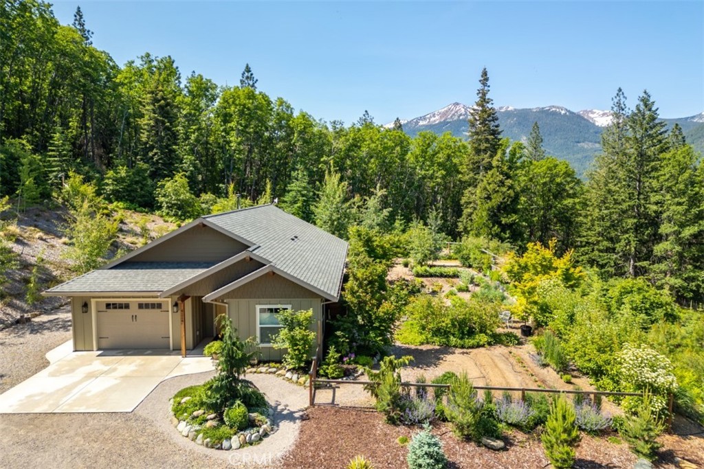 A property available for sale at 9116 Rocky Road, Weed, CA 96094.