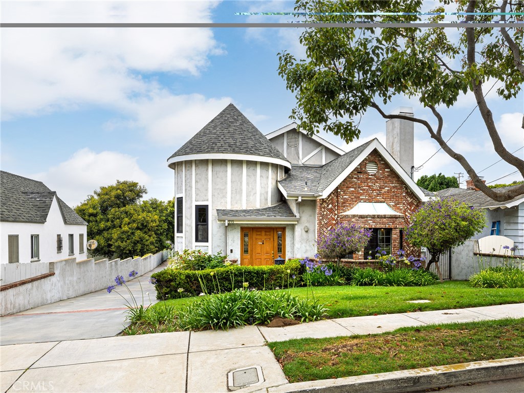 A property available for sale at 715 W Palm Avenue, El Segundo, CA 90245.