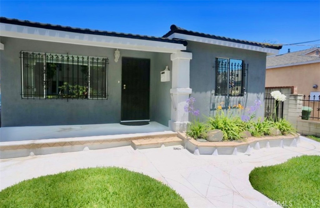 A property available for sale at 1526 Lakme Avenue, Wilmington, CA 90744.