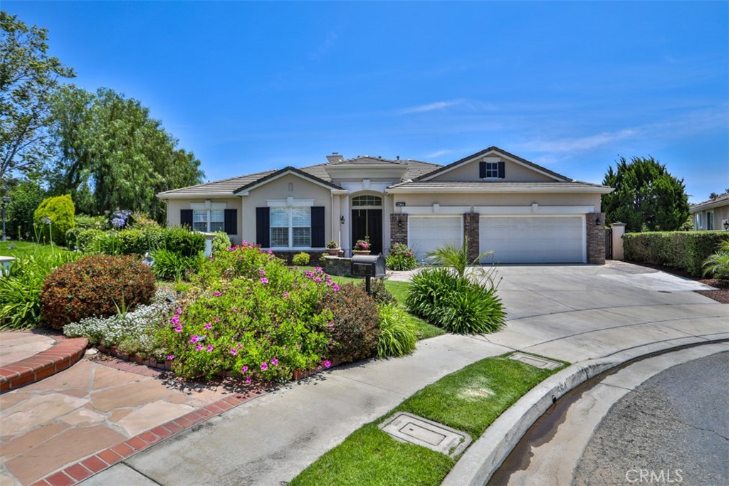A property available for sale at 2564 Lunes, La Verne, CA 91750.