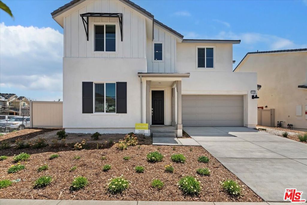 A property available for sale at 18102 Azul Way, Santa Clarita, CA 91350.
