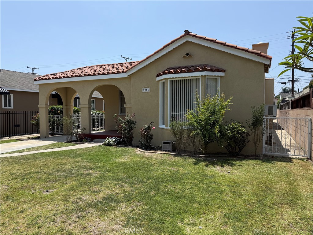 A property available for sale at 6913 Plaska Avenue, Huntington Park, CA 90255.