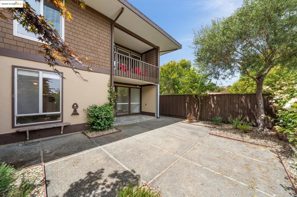 A property available for sale at 3 Forest Lane, San Rafael, CA 94903.