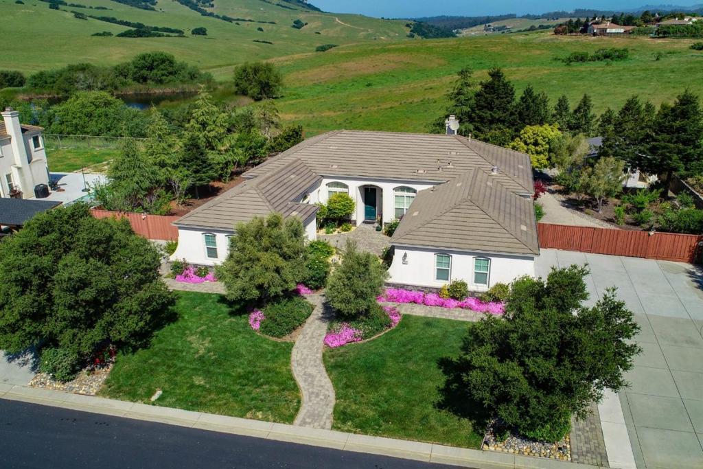 A property available for sale at 334 Paseo Gularte, San Juan Bautista, CA 95045.