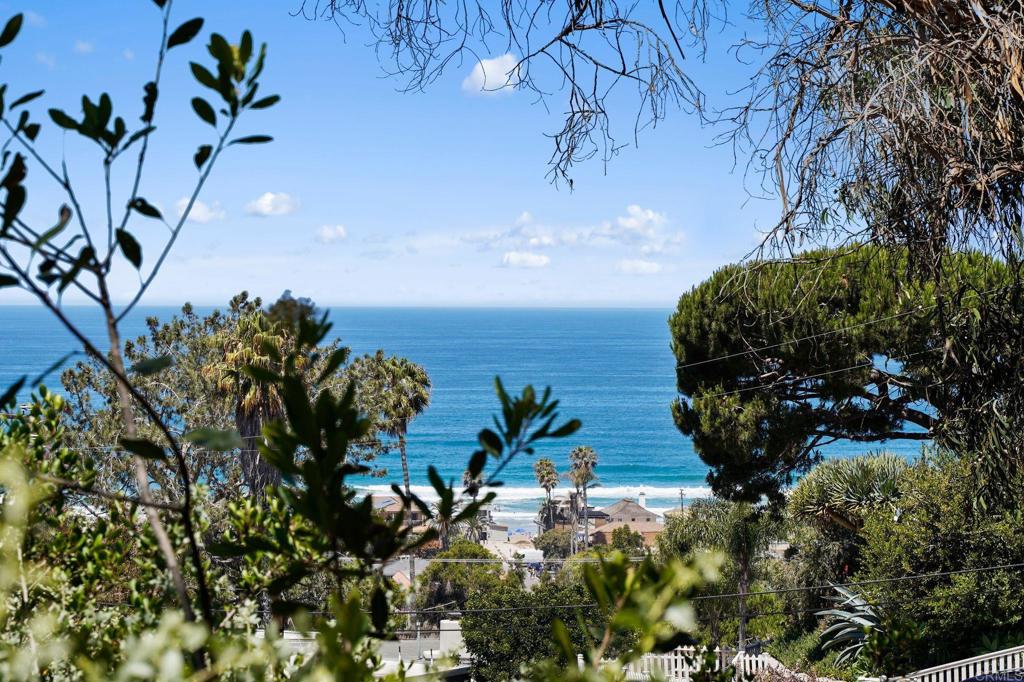 A property available for sale at 1925 27 Balboa Ave, Del Mar, CA 92014.