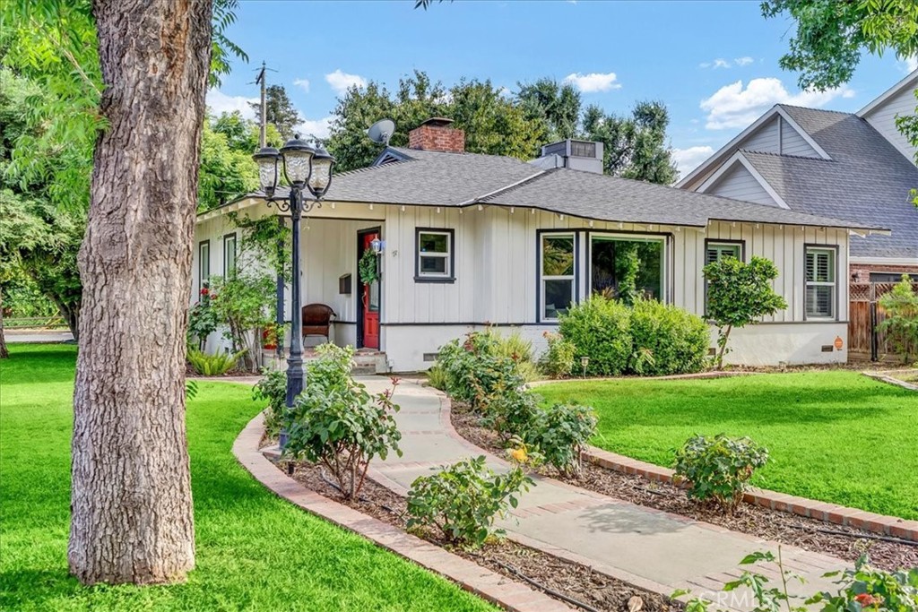 A property available for sale at 1301 W Beverly Drive, Visalia, CA 93277.