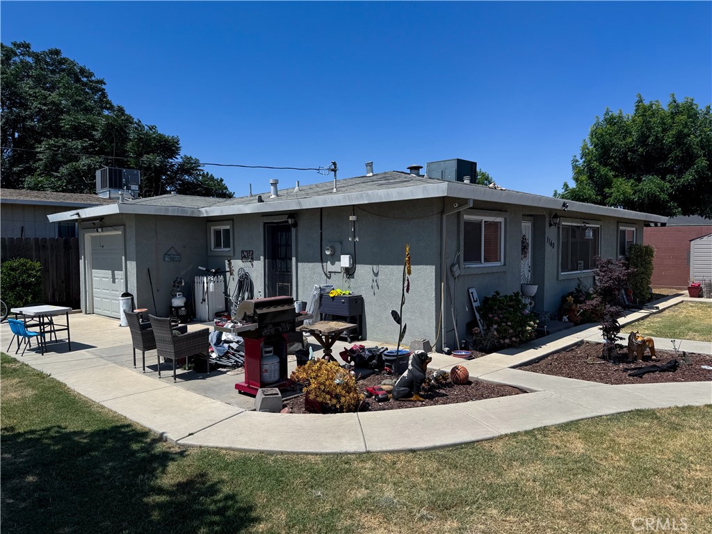 A property available for sale at 1140 Front Street, Livingston, CA 95334.