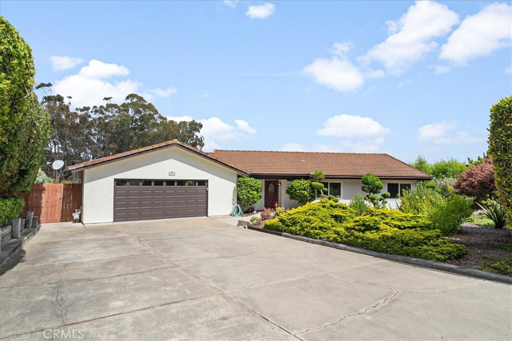 A property available for sale at 2703 Rodman Drive, Los Osos, CA 93402.