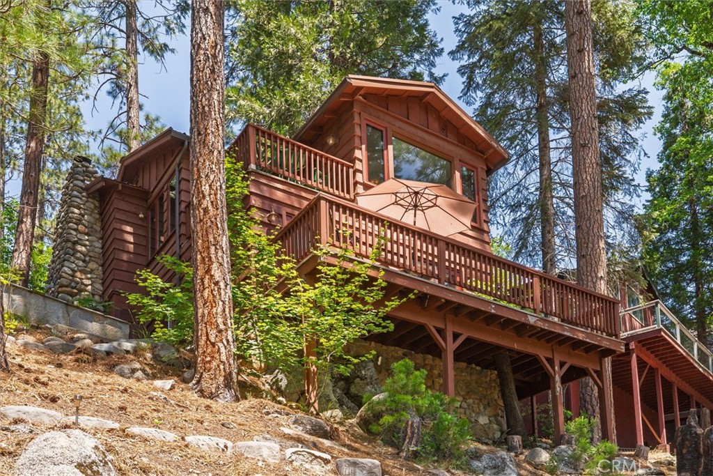 A property available for sale at 2576 Chilnualna Lane, Wawona, CA 95389.