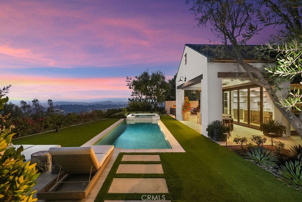 A property available for sale at 30 Catalina Vista Rd, Ladera Ranch, CA 92694.
