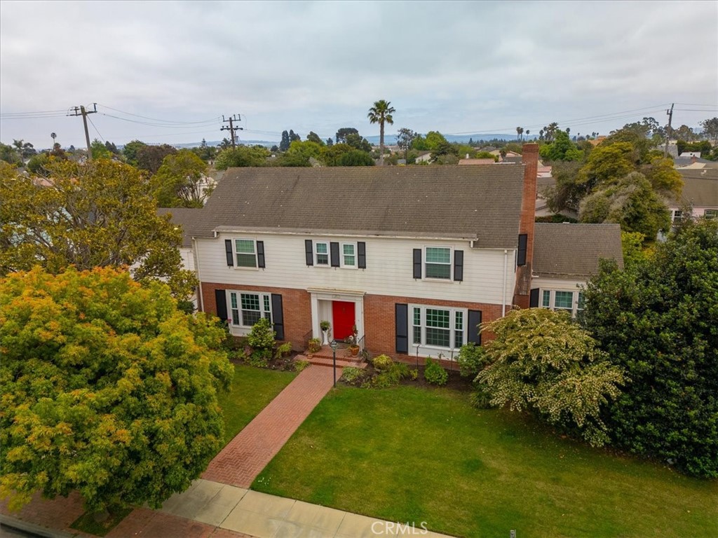 A property available for sale at 124 E Camino Colegio, Santa Maria, CA 93454.