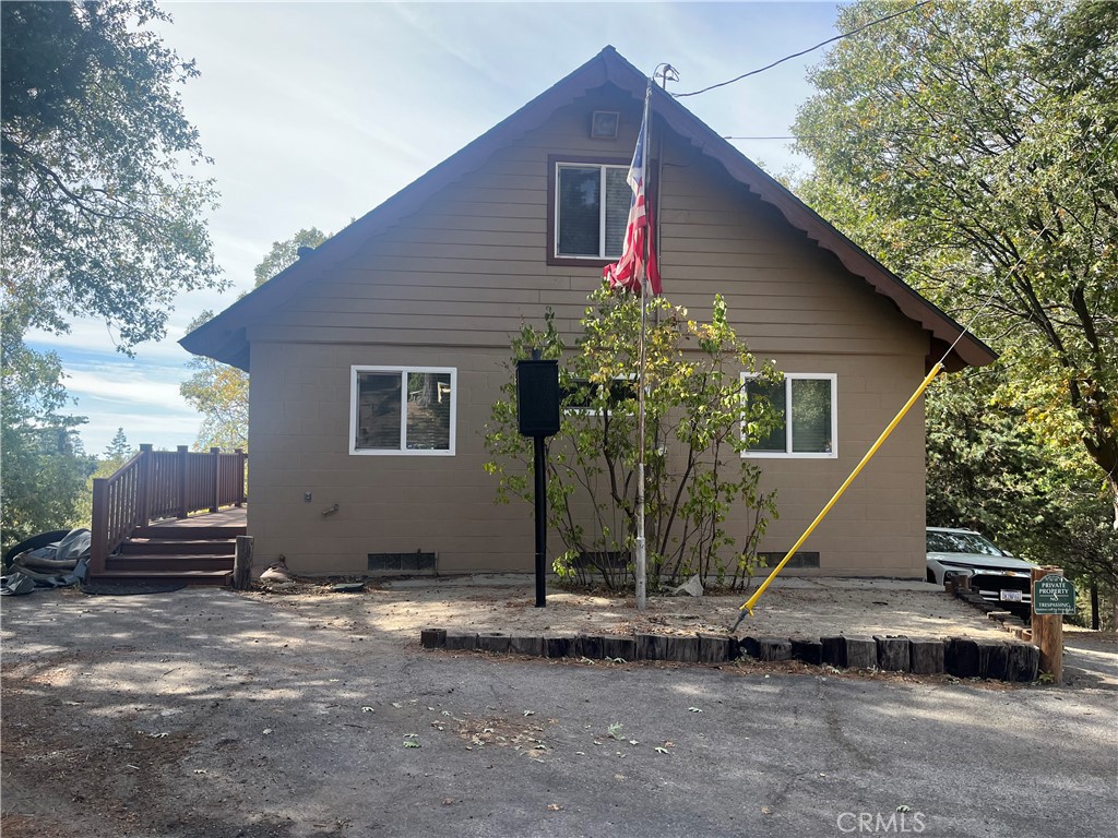 A property available for sale at 6070 Manzanita Court, Angelus Oaks, CA 92305.