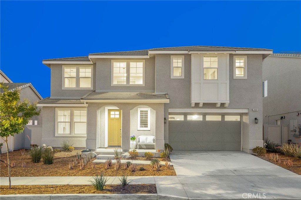 A property available for sale at 28511 Sparrow Way, Saugus, CA 91350.