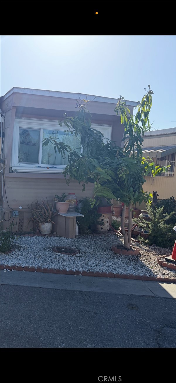A property available for sale at 5162 E Florence Avenue Spc. 58, Bell, CA 90201.