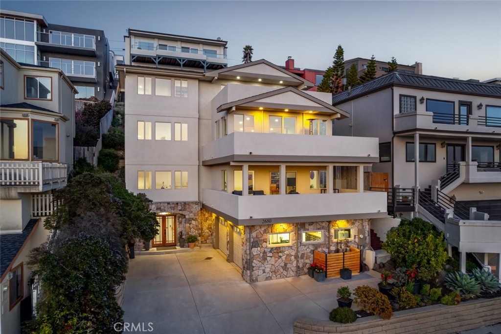 A property available for sale at 2680 Maple Avenue, Morro Bay, CA 93442.