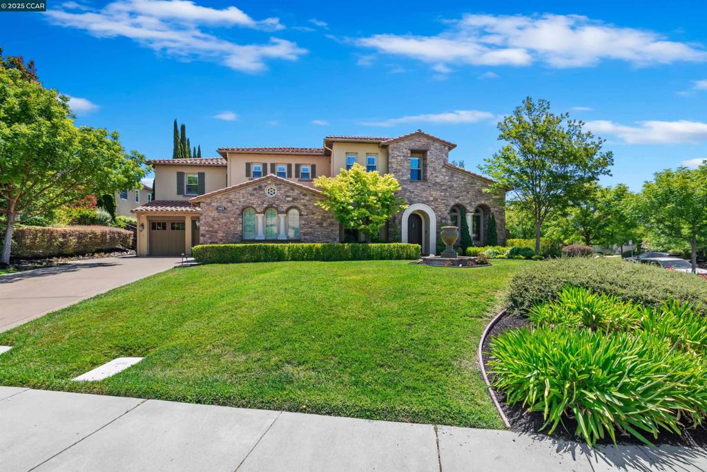 A property available for sale at 342 Golden Grass Dr, Alamo, CA 94507.