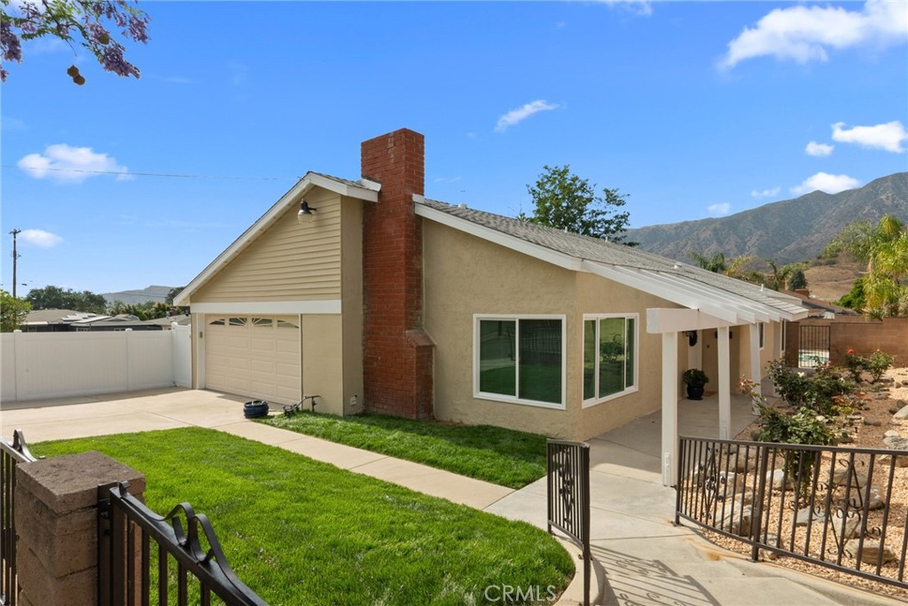 A property available for sale at 8119 Graystone Street, Sunland, CA 91040.