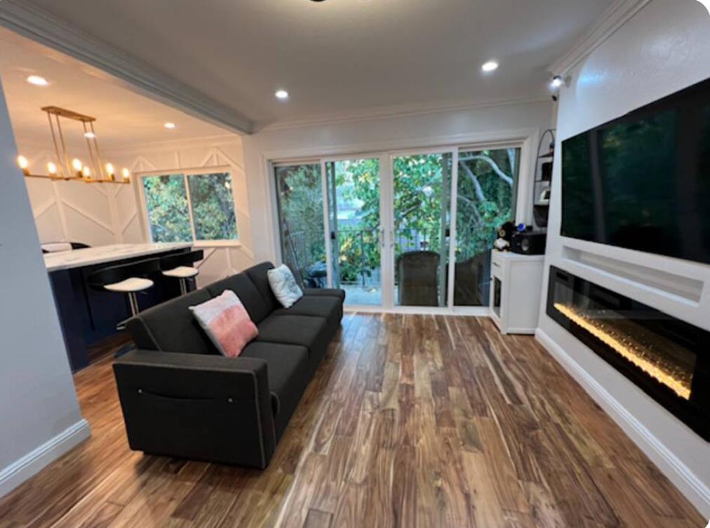 A property available for sale at 1217 Paloma Avenue 3, Burlingame, CA 94010.
