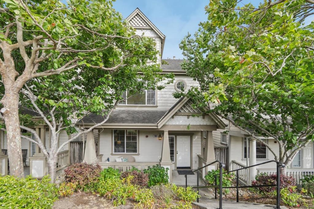 A property available for sale at 158 Oak Avenue, South San Francisco, CA 94080.