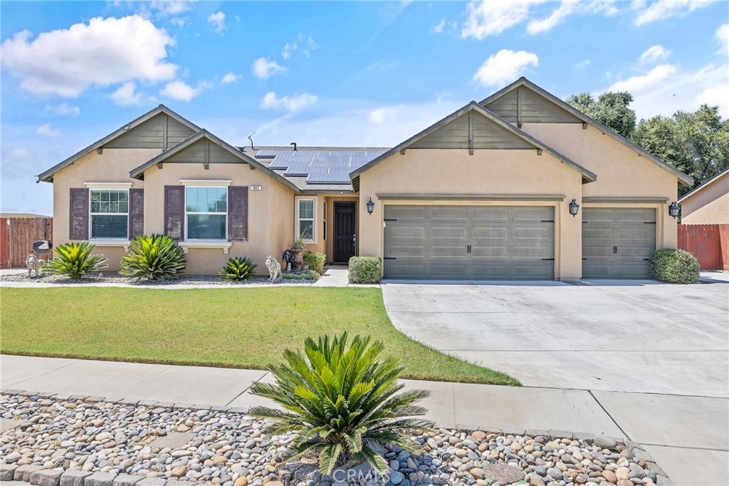 A property available for sale at 863 Legacy Drive, Lemoore, CA 93245.