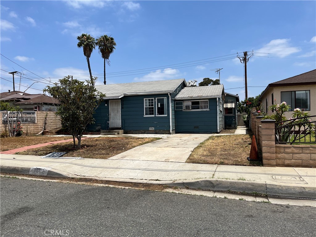A property available for sale at 7509 Neenah Street, Commerce, CA 90040.