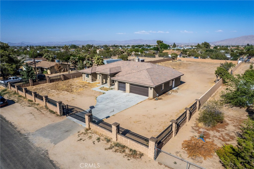 A property available for sale at 9121 6th Avenue, Hesperia, CA 92345.