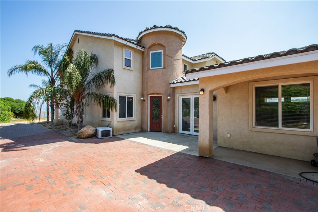 A property available for sale at 35050 Margo Road, Lake Elsinore, CA 92530.
