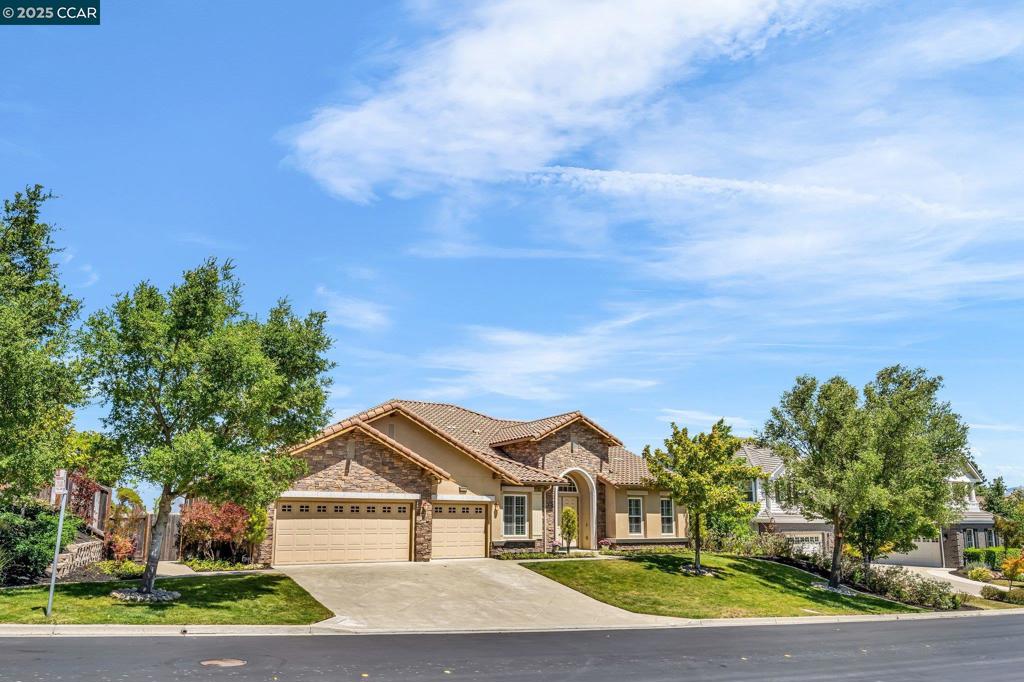 A property available for sale at 3322 Ashbourne Cir, San Ramon, CA 94583.