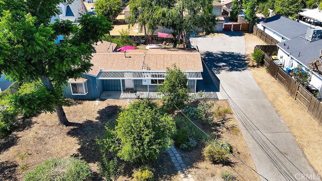 A property available for sale at 19147 Ingomar Street, Reseda, CA 91335.