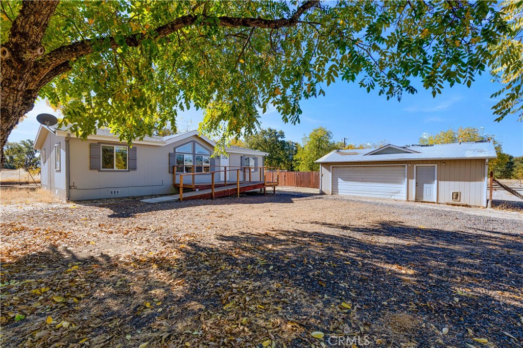 A property available for sale at 1425 E State Highway 20, Upper Lake, CA 95485.
