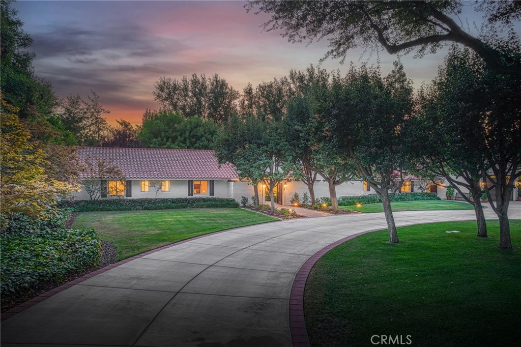 A property available for sale at 6695 N Van Ness Boulevard, Fresno, CA 93711.