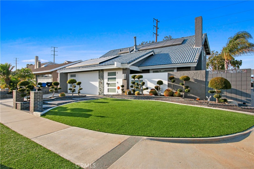 A property available for sale at 1107 Woodbury Drive, Harbor City, CA 90710.
