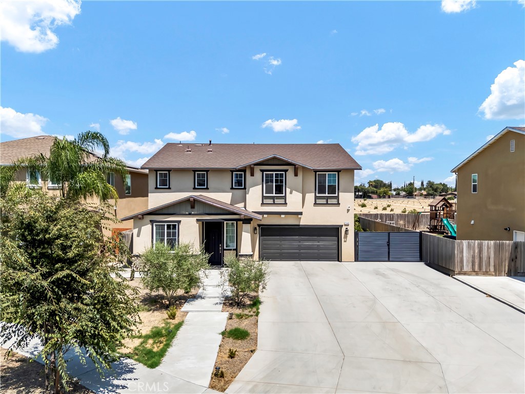 A property available for sale at 2146 N Rinaldi Court, Visalia, CA 93291.
