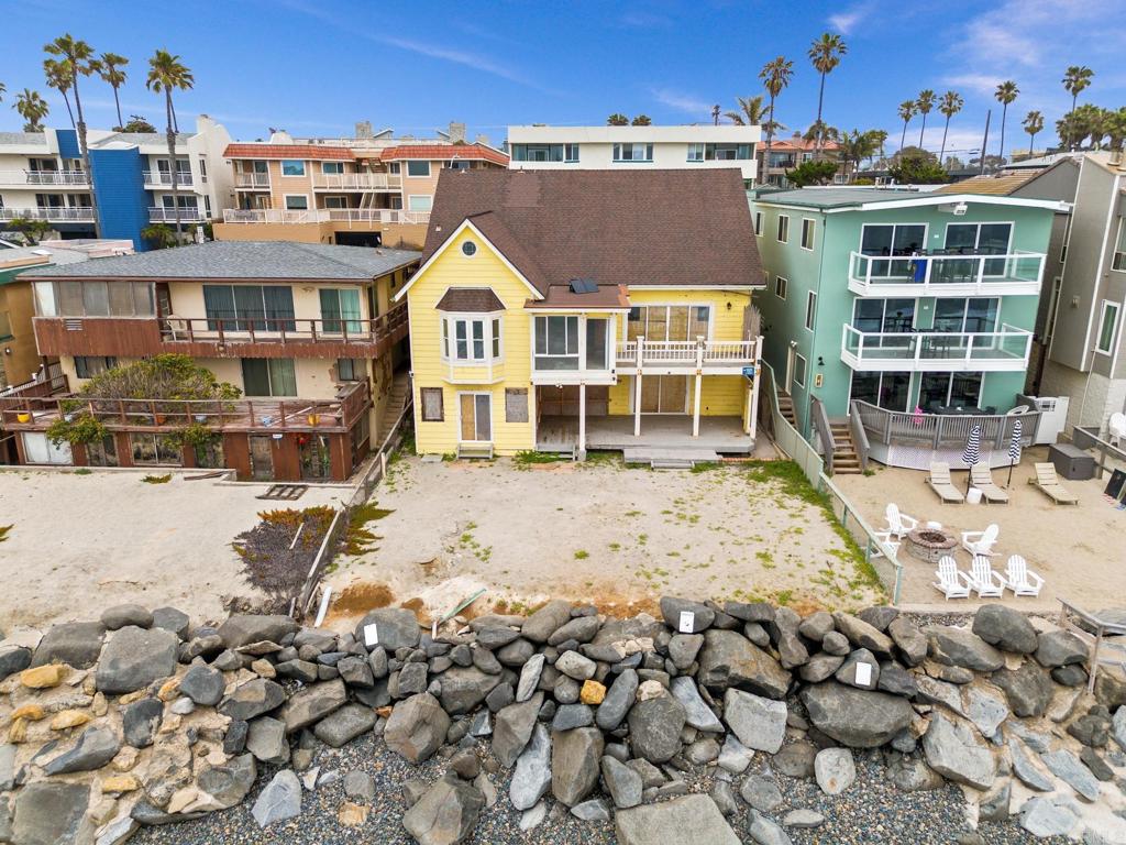 A property available for sale at 1121 S Pacific Street, Oceanside, CA 92054.