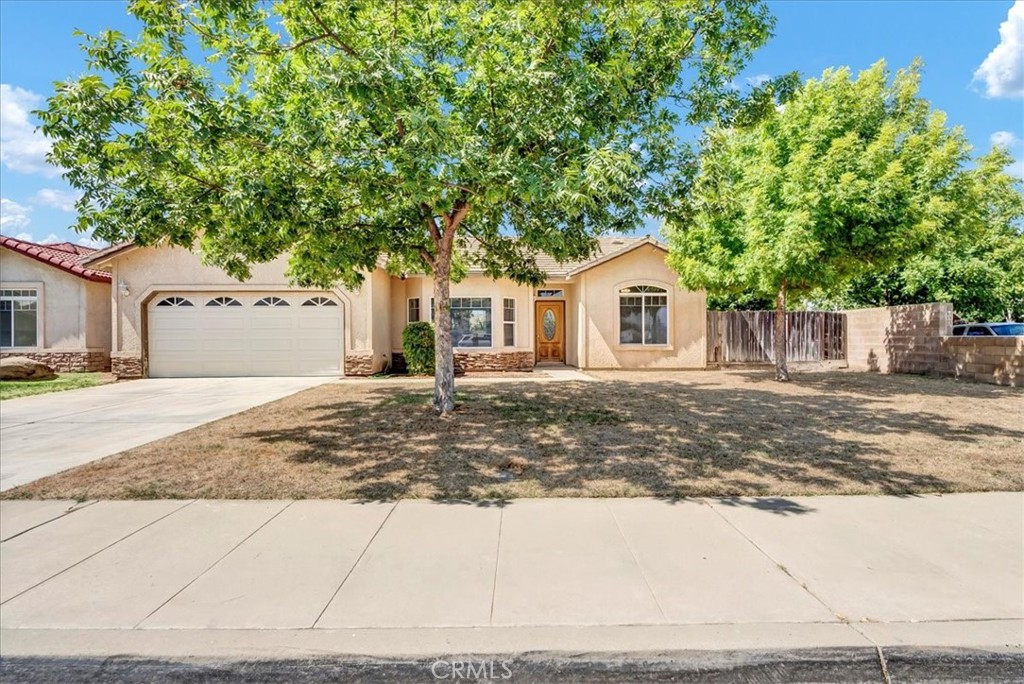 A property available for sale at 2508 Goldridge Street, Selma, CA 93662.