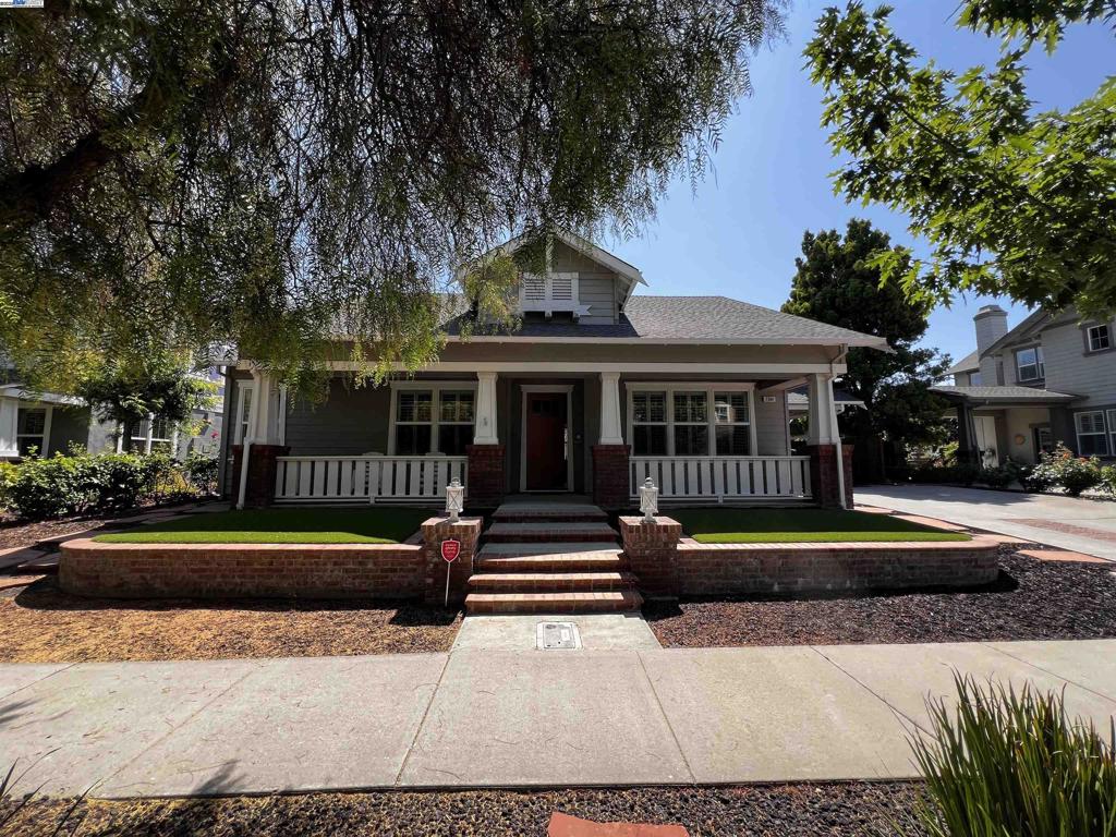 A property available for sale at 2344 Treadwell St, Livermore, CA 94550.