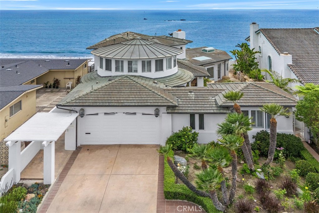 A property available for sale at 2016 Calle De Los Alamos, San Clemente, CA 92672.