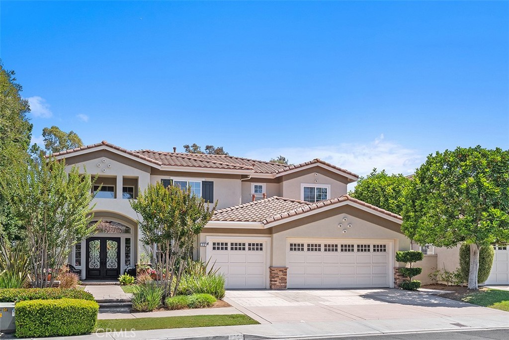 A property available for sale at 22 Serna, Rancho Santa Margarita, CA 92688.