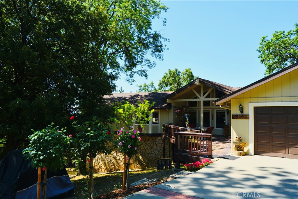A property available for sale at 38800 Fawn Point Lane, Bass Lake, CA 93604.